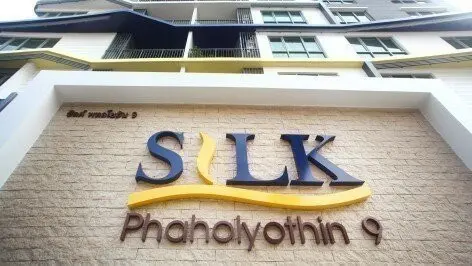 Silk Phaholyothin 9