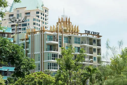 The Crest Sukhumvit 24