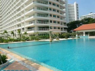 View Talay 5 Condominium