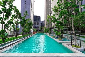 Whizdom Essence Sukhumvit