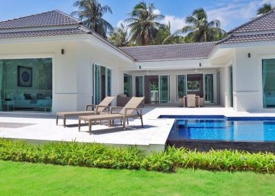 White Beach Villa