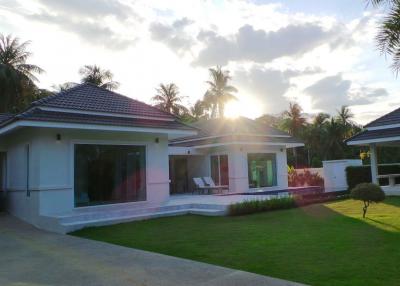 White Beach Villa