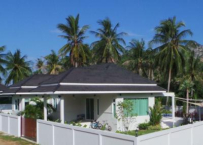 White Beach Villa