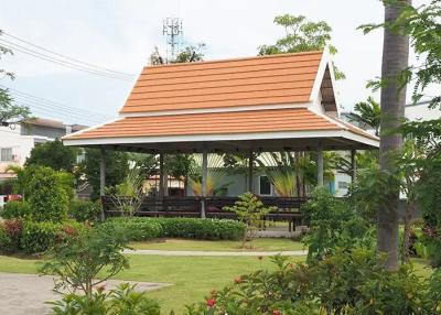 Ratanakorn Village 14