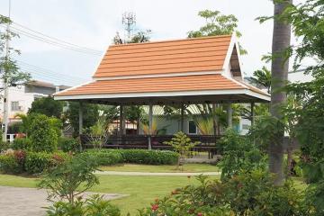 Ratanakorn Village 14