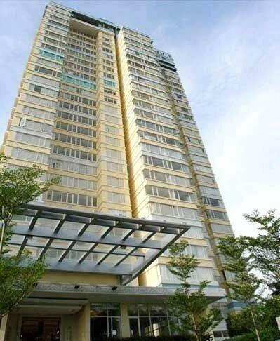 Hampton Thonglor 10