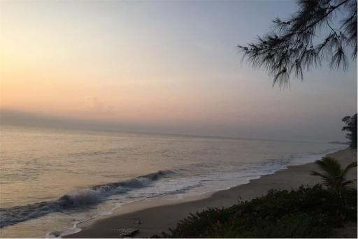 Sunset Beachfront land for sale ,Prime areaThaSala - 920121030-135