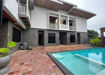 Brand New Modern style 8-Bedrooms villa for sale in Lamai, Koh Samui - 920121001-1367