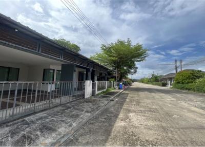 3 BEDROOMS HOUSE FOR SALE IN THE CENTER OF NST!!