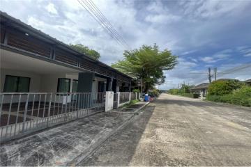 3 BEDROOMS HOUSE FOR SALE IN THE CENTER OF NST!!