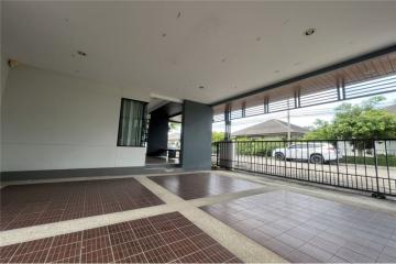 3 BEDROOMS HOUSE FOR SALE IN THE CENTER OF NST!!