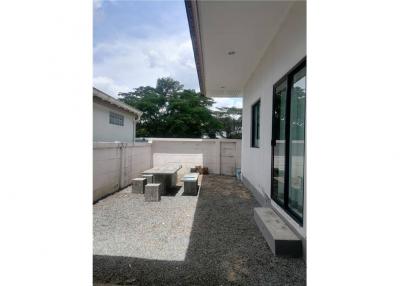 3 BEDROOMS HOUSE FOR SALE IN THE CENTER OF NST!!