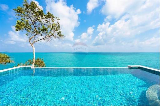 Oceanfront Pool Villa for Sale in Chaweng Noi