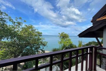 Oceanfront Pool Villa for Sale in Chaweng Noi