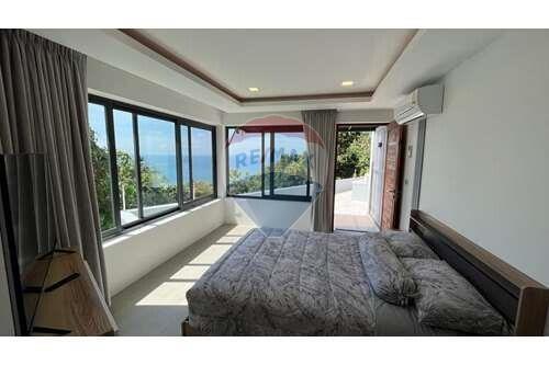 Beautiful Seaview room with private bathing pool available for rent