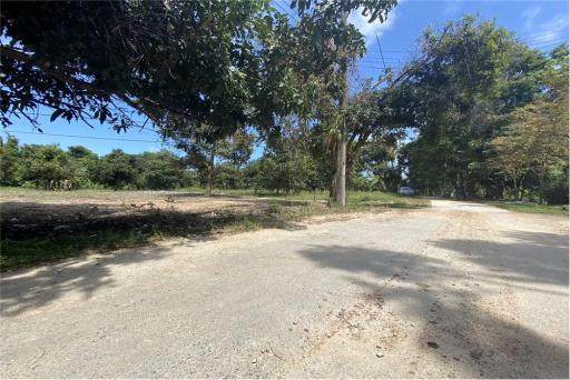 Land for sale walking distance to the beach - 920121034-170