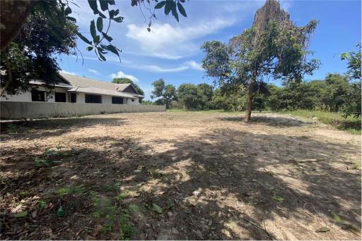 Land for sale walking distance to the beach - 920121034-170