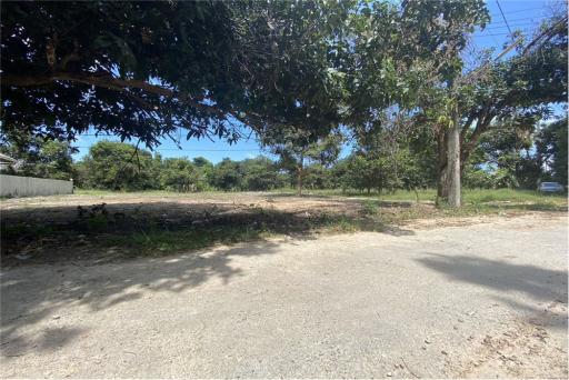 Land for sale walking distance to the beach - 920121034-170