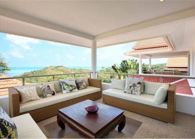 6 Bedrooms Stunning villa Ocean view