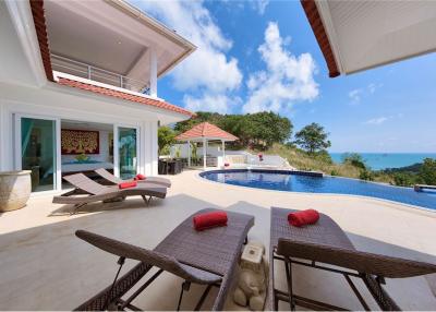 6 Bedrooms Stunning villa Ocean view