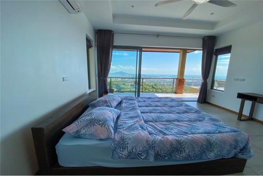 The spacious sea-view Pool villa 3 bedrooms in Chaweng FOR RENT - 920121010-185