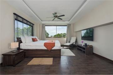 6 Bedrooms SEA-VIEW Villa for Sale Chaweng, Samui