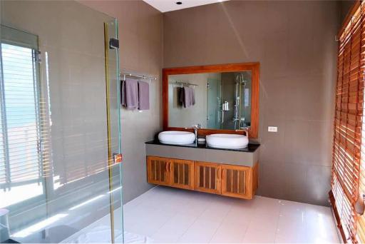 3 BR Luxury Villa For SALE (Northeast of Samui) - 920121018-10
