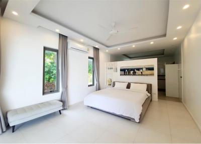 MODERN VILLA FOR SALE IN BOPHUT, KOH SAMUI