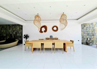 MODERN VILLA FOR SALE IN BOPHUT, KOH SAMUI