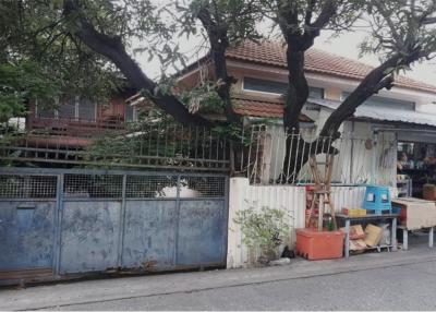 Single House for RENT nearby MRT Rama 9 + Garden - 920271016-236