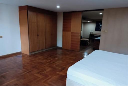 Pet-Friendly Apartment for RENT in Sathorn - 920271016-228