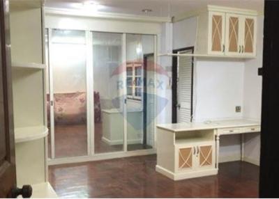 House for RENT in Somdet Chaophraya 11 - 920271016-62