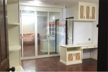 House for RENT in Somdet Chaophraya 11