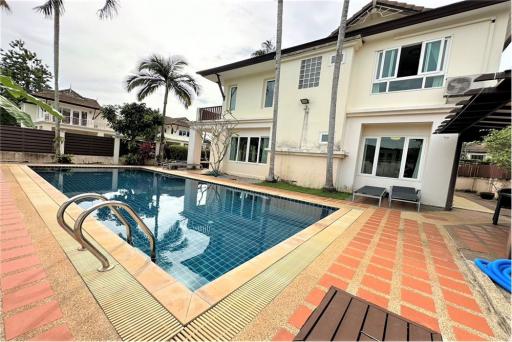324 Sqm., 3 Beds, 3 Baths House listed for ฿7,500,000.