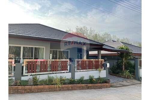 Ao Nang Pool Villa For Sale