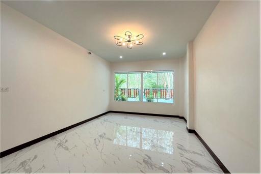 308 Sqm., 3 Beds House listed for ฿ 5,500,000.