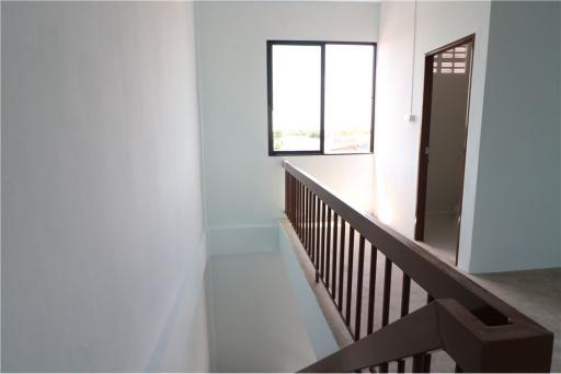 80 Sqm., 3 Beds Townhouse listed for ฿ 2,400,000.