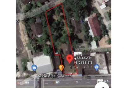 Prime location to invest near Robinson Thalang - 920491004-76