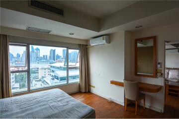 Room with a view for sale on Chan Road, Sathorn