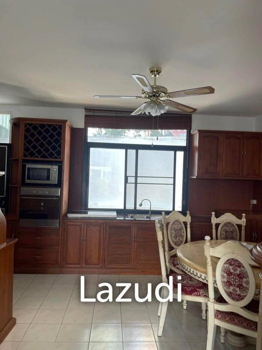 2 Bed 3 Bath 140 SQ. M Pratumnak Townhouse