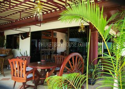 PAT2735: 14 room established resort in Patong