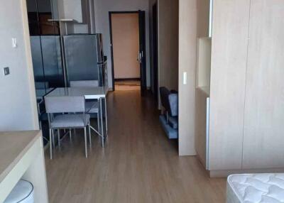 1 Bedroom For Rent in Sky Walk Condominium, Phra Khanong Nuea, Watthana, Bangkok