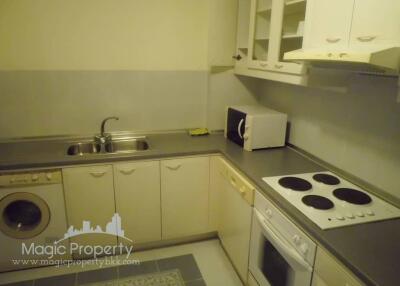 2 Bedrooms for Rent in Baan Na Varang Condominium, Lumphini, Pathum Wan, Bangkok