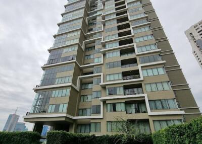 2 Bedroom Condominium for Rent in The Emporio Place Sukhumvit 24, Khlong Tan, Khlong Toei, Bangkok