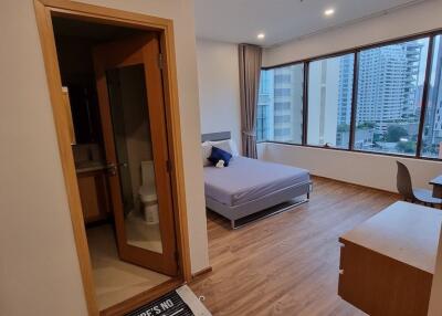 2 Bedroom Condominium for Rent in The Emporio Place Sukhumvit 24, Khlong Tan, Khlong Toei, Bangkok