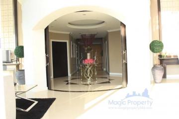 4 Bedroom Duplex For Sale in Millennium Residence, Sukhumvit 20, Bangkok