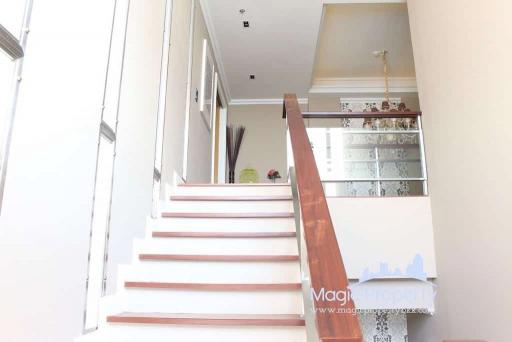 4 Bedrooms Duplex For Sale in Millennium Residence, Sukhumvit 20, Khlong Toei, Bangkok