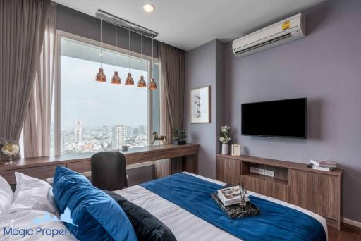 3 Bedroom condominium for sale in Menam Residence Condo, Wat Phraya Krai, Bang Kho Laem, Bangkok.