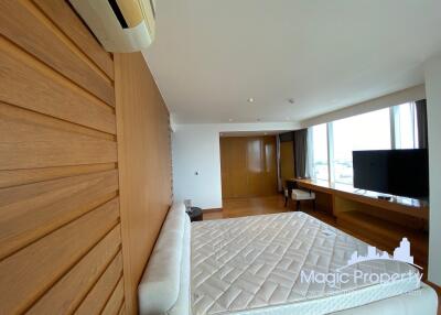 3 Bedrooms Condominium for Sale in Eight Thonglor Residence, Bangkok