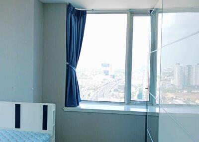 2 Bedrooms Condominium for Sale in TC Green, Huai Khwang, Bangkok